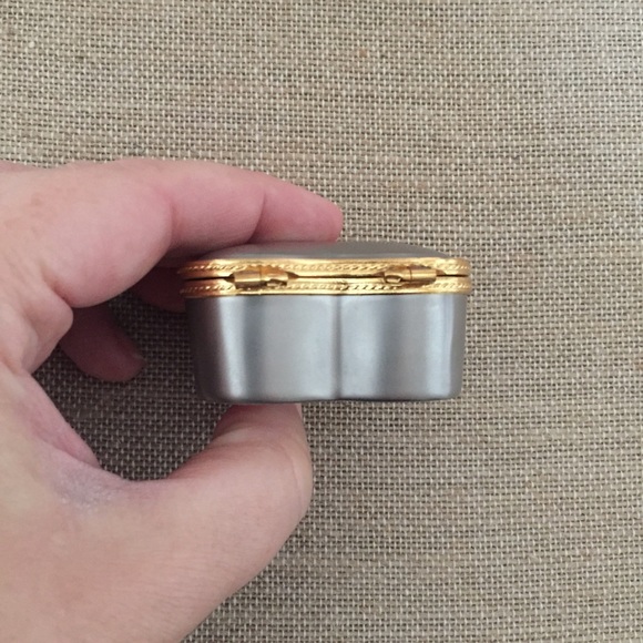 Tiffany & Co. Heart Limoges France Trinket Box - Picture 4 of 7